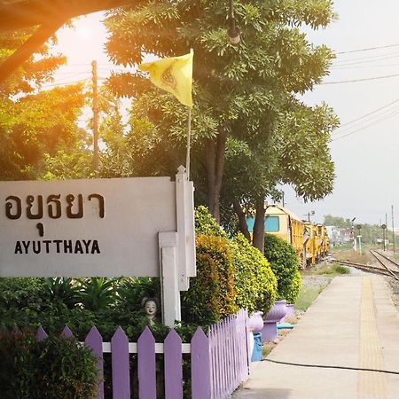 Oyo 465 Krung Kao Traveller Lodge Phra Nakhon Si Ayutthaya Esterno foto