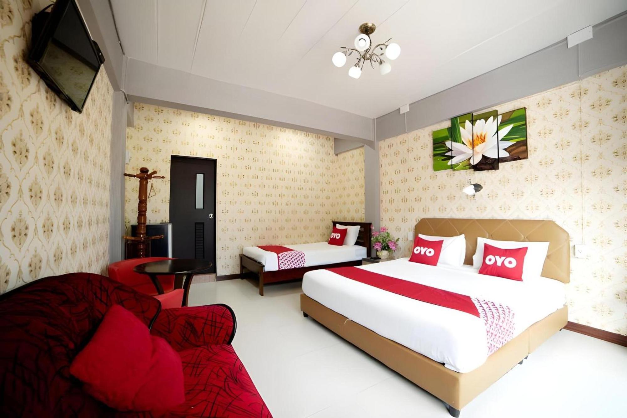 Oyo 465 Krung Kao Traveller Lodge Phra Nakhon Si Ayutthaya Esterno foto
