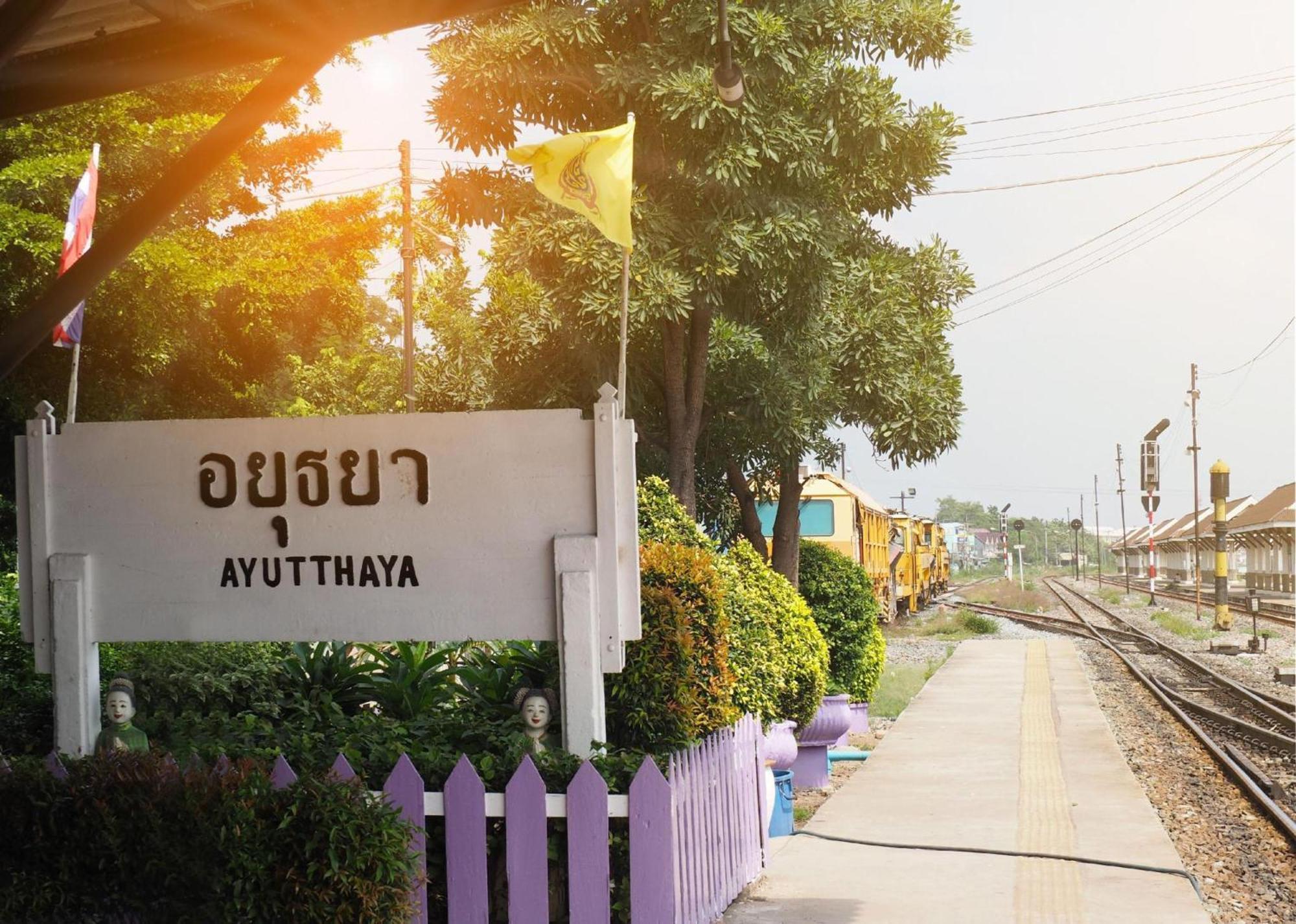 Oyo 465 Krung Kao Traveller Lodge Phra Nakhon Si Ayutthaya Esterno foto