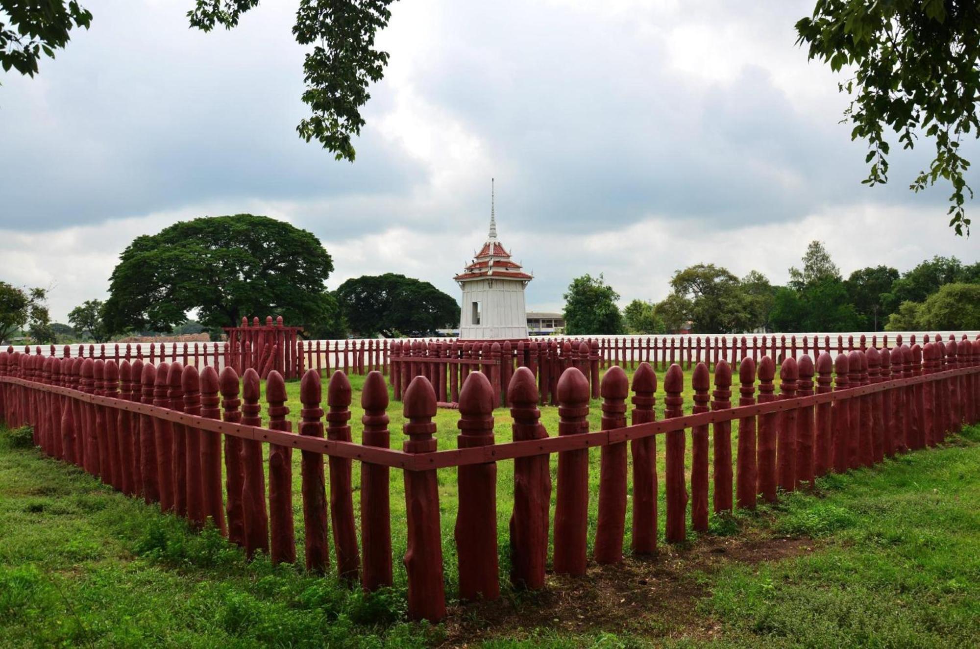 Oyo 465 Krung Kao Traveller Lodge Phra Nakhon Si Ayutthaya Esterno foto